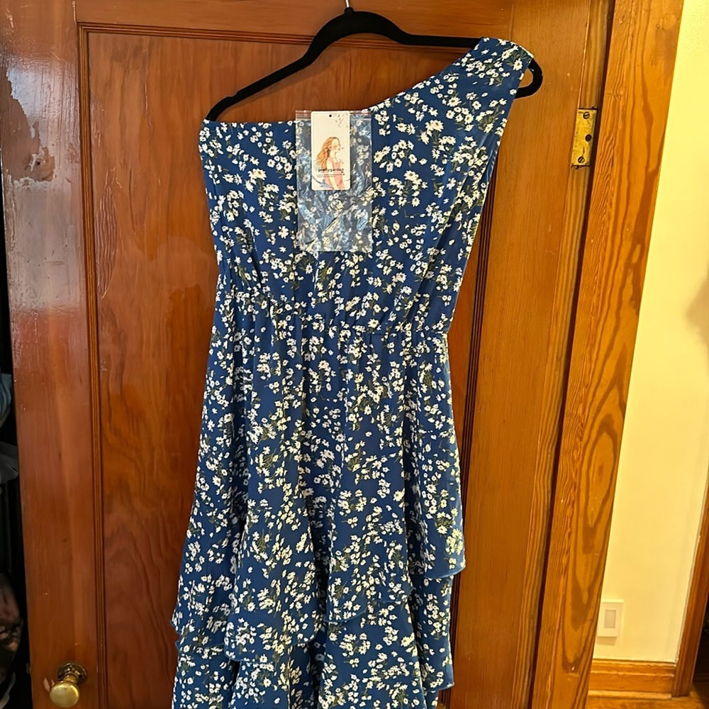 Floral one shoulder sundress. High-low ruffle bottom. Never worn, with tag